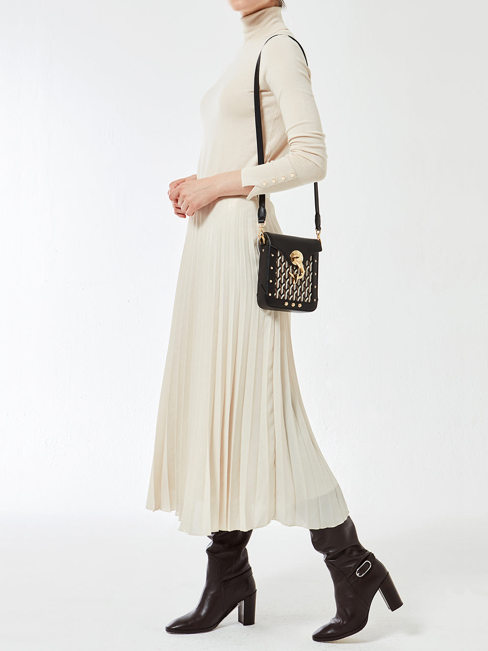 Metro Bag_Gotica_Black