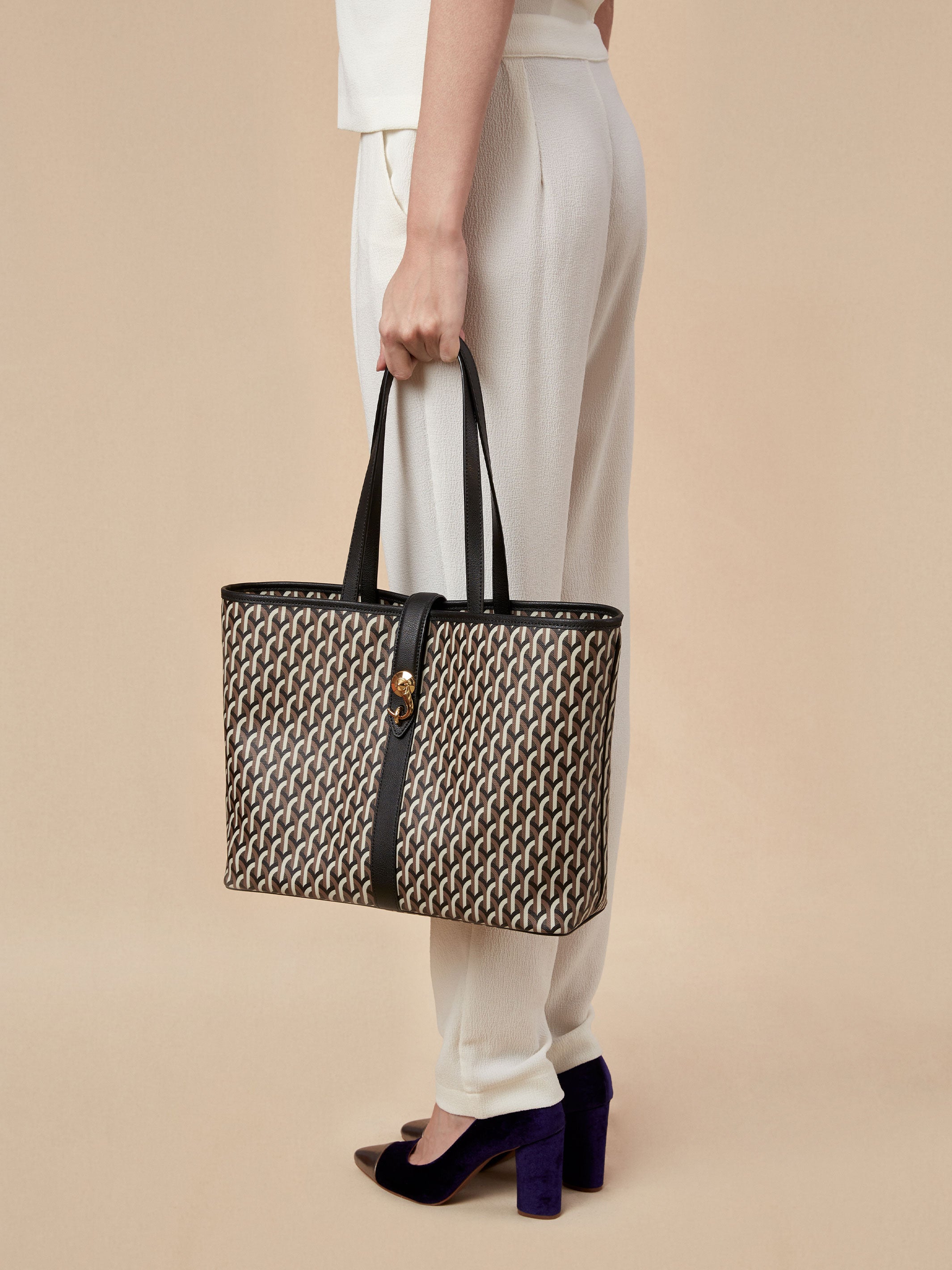 OZ Shopper_Gotica_Black – DELL'EST